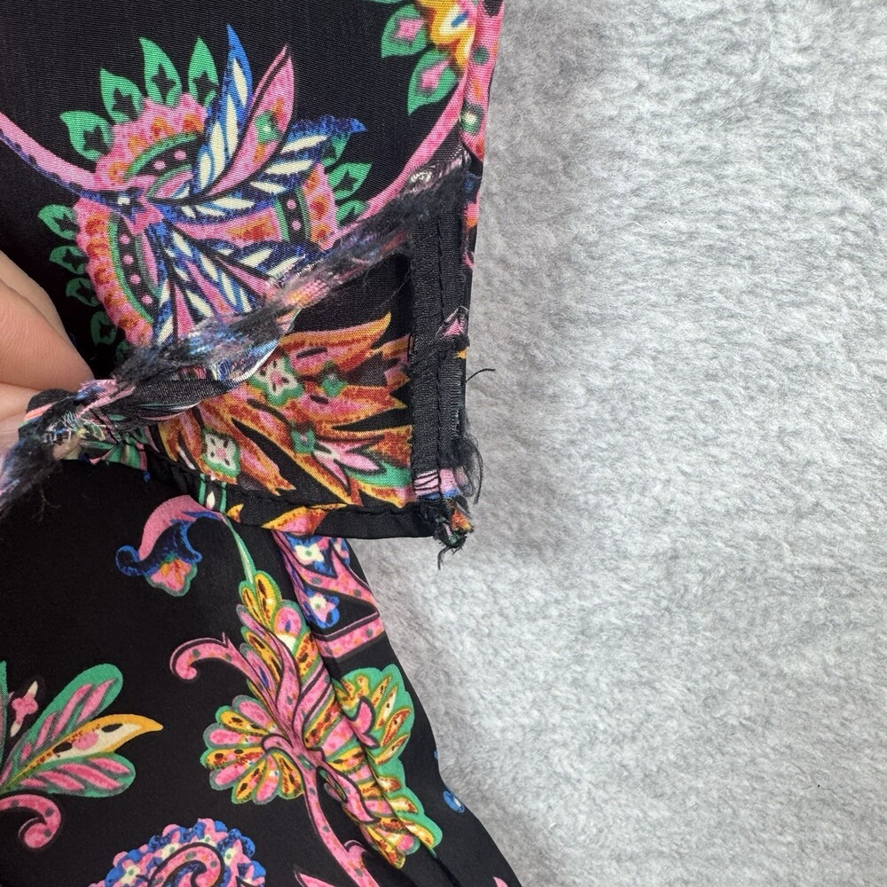 One Clothing Romper Womens M Black Tropical Print Floral Shorts Resort Paisley - Picture 6 of 7